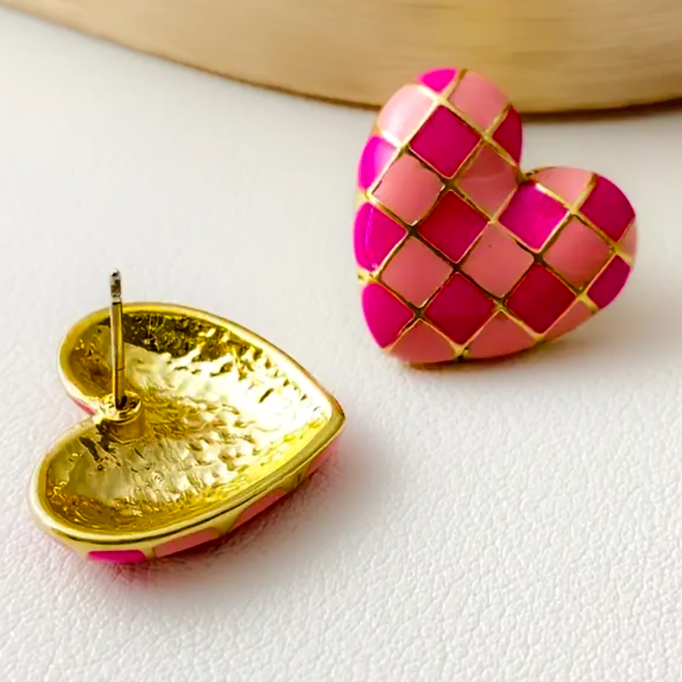 Checkered Studs