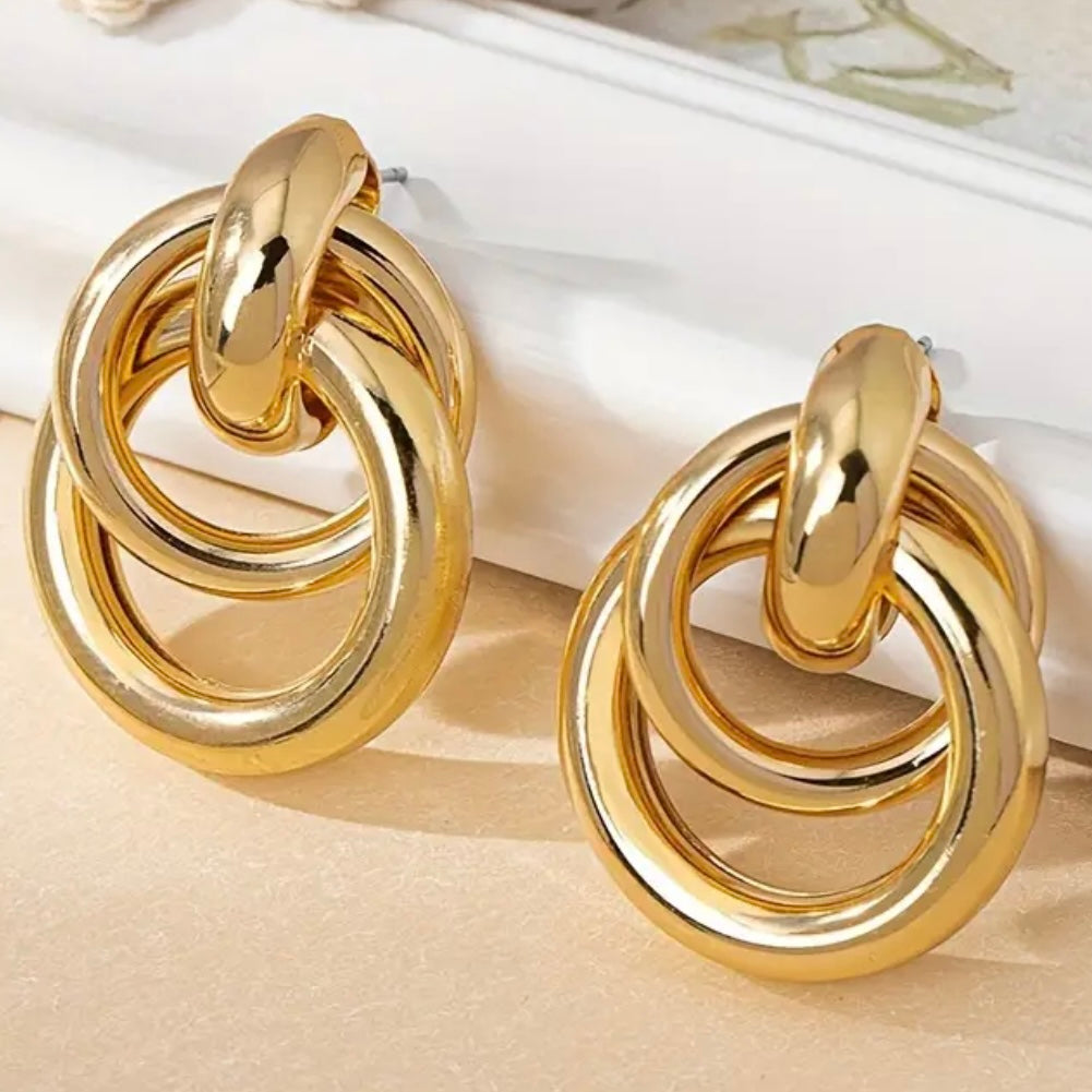 Classic golden girl earrings