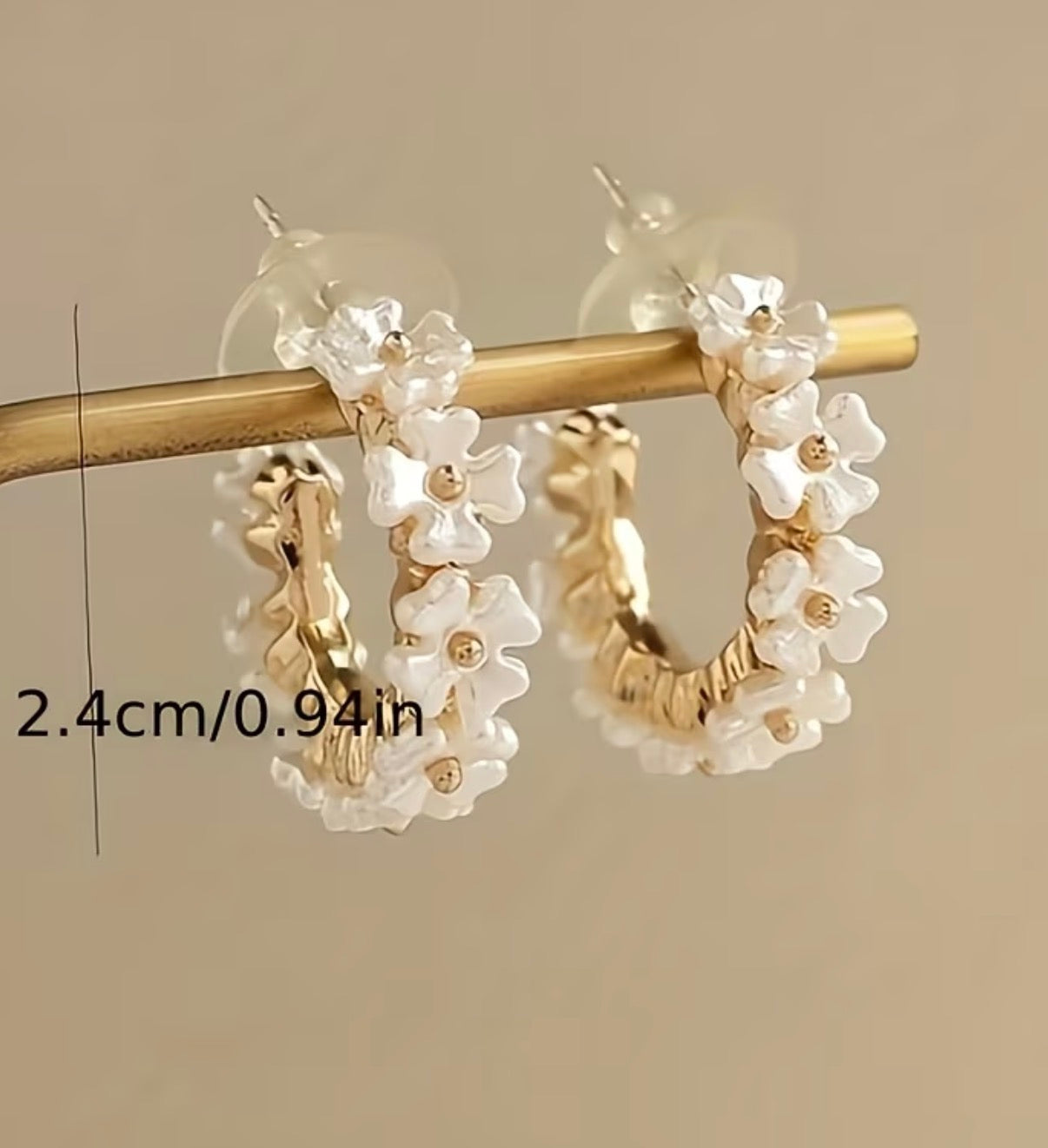 Daisy Pearl Hoops