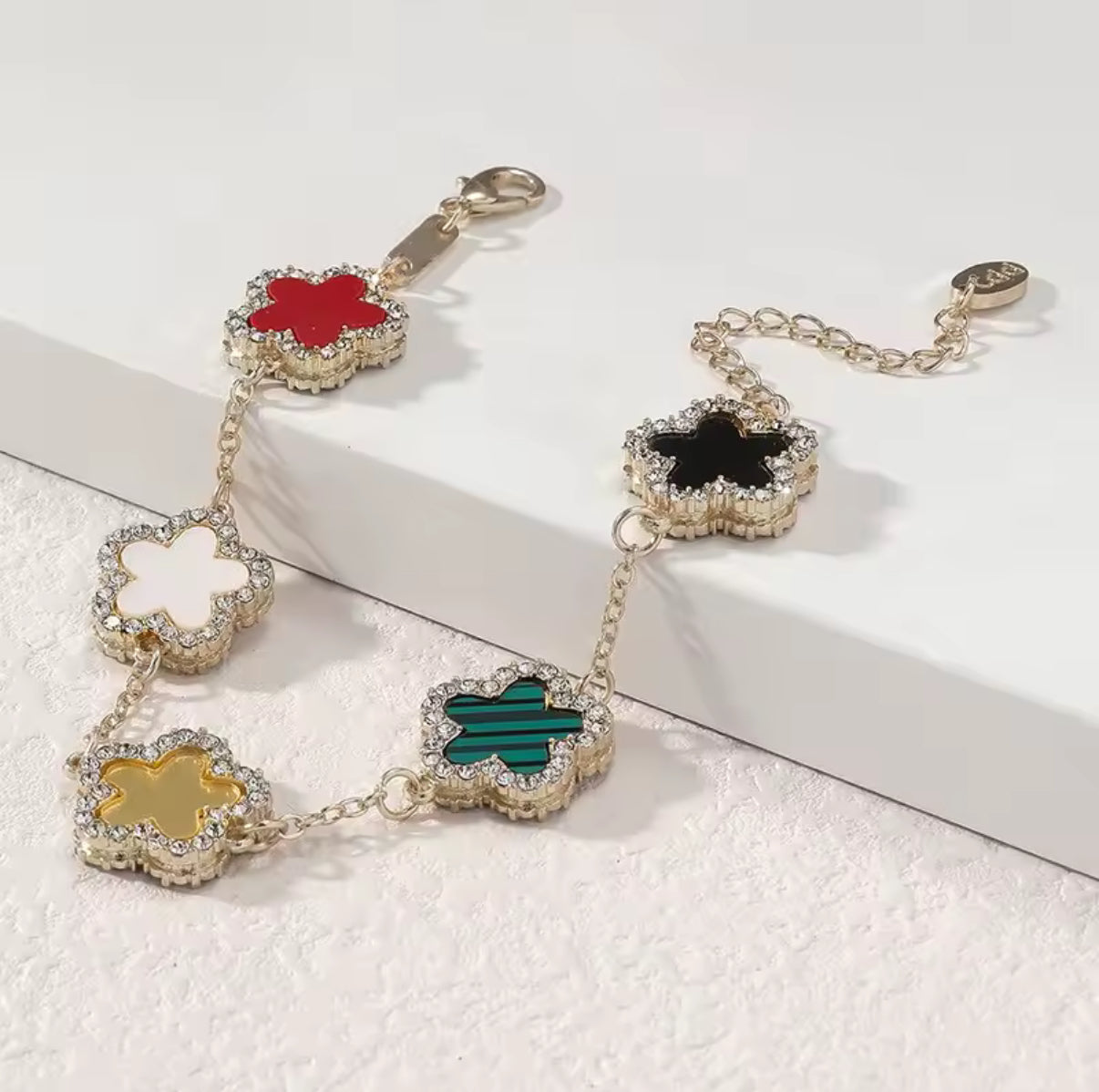 Stone clover bracelet