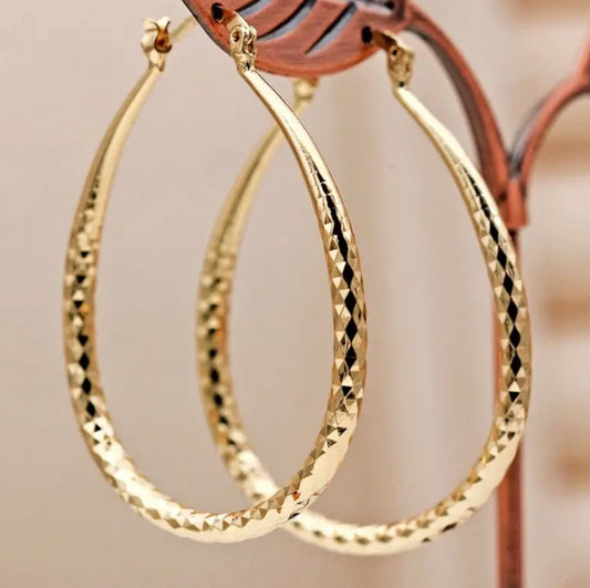 Oval gold hoops